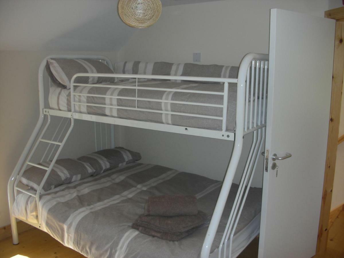 Green Adventure Ecohostel Clonmore Екстер'єр фото